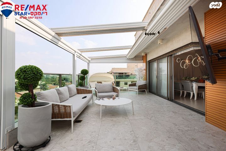 גג/ פנטהאוז, אמה טאובר פרידמן 1, הרצליה הירוקה, נווה עובד, הרצליה