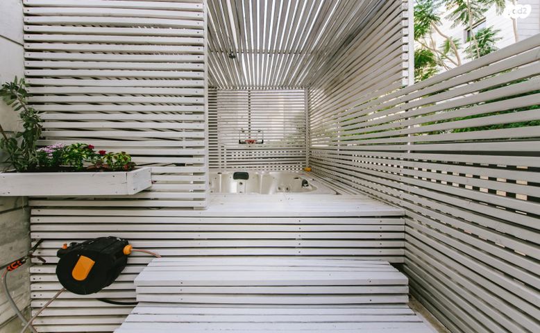 דירת גן, פסגות אפק, ראש העין