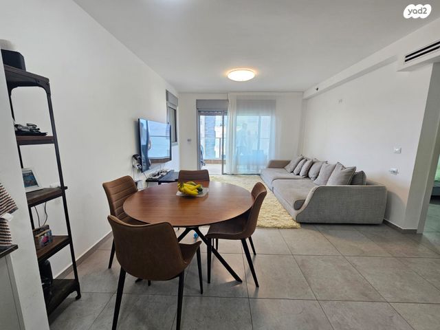 דירה, ליבנה 10, יצחק שמיר, נהריה