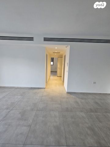 דירה, סנפיר, נווה חן, תל אביב יפו