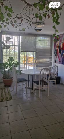 דירה, החרצית 7, קרית מנחם, ירושלים