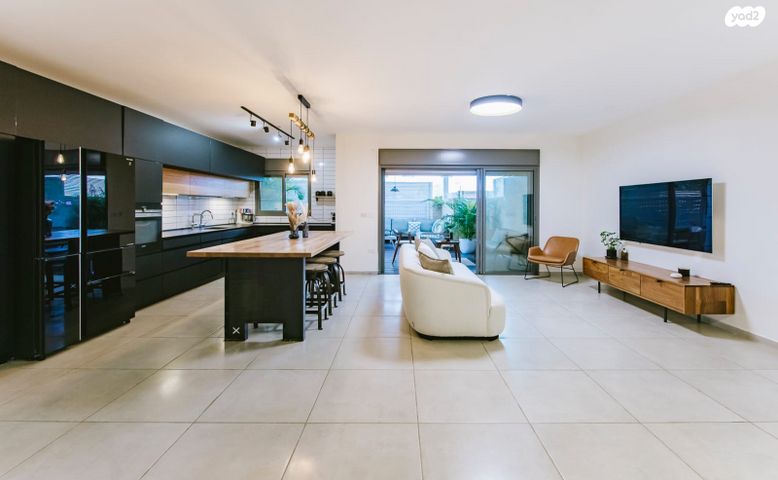 דירת גן, פסגות אפק, ראש העין