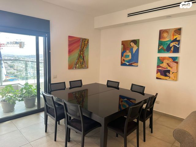 דירה, המגינים, מודיעין מכבים רעות