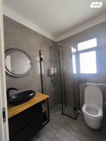 דירה, נשר, ערד