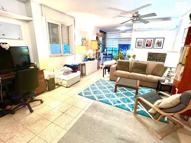 דירה, מבוא דב הררי, הגבעה הצרפתית, גבעת שפירא, ירושלים