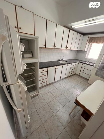 דירה, שושנת הכרמל, כרמל מערבי, חיפה