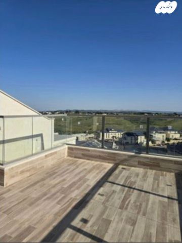 גג/ פנטהאוז, שער הגיא, יקנעם עילית