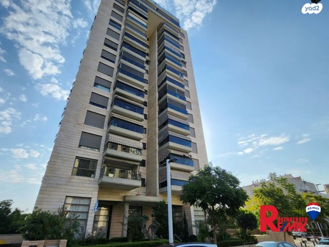 גג/ פנטהאוז, אנה פרנק 14, דרום מזרח, בת ים