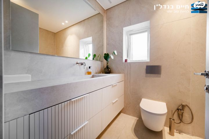 גג/ פנטהאוז, ריינס, ארלוזורוב, גבעתיים