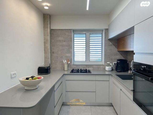 דירה, רעננה