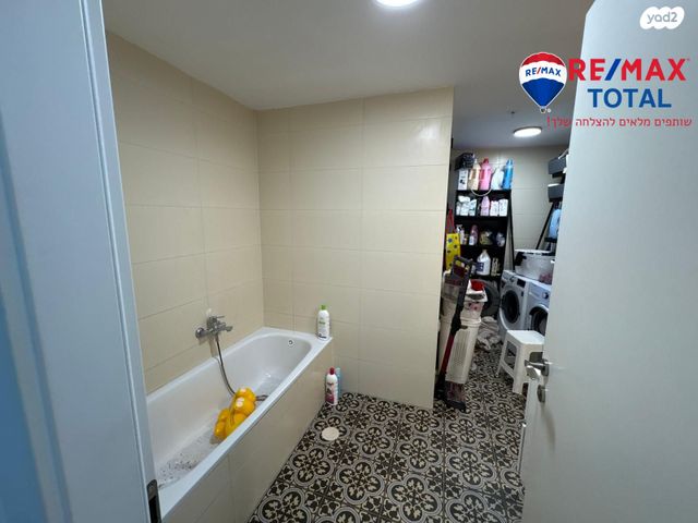 דירה, אריק איינשטיין 1, דרום חדש, פארק הים, בת ים