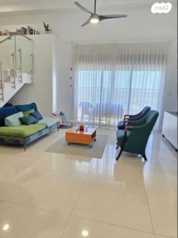 גג/ פנטהאוז, שער הגיא, יקנעם עילית