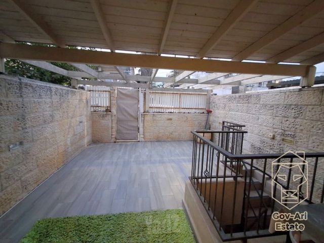 דירה למכירה בירושלים (תיווך) — 4