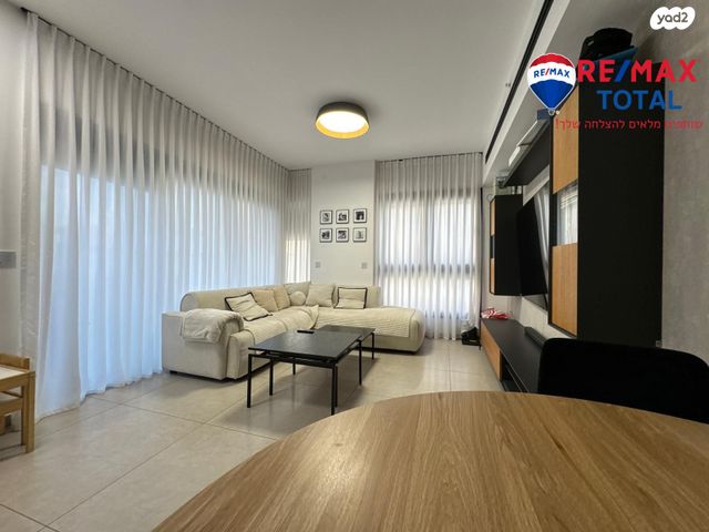 דירה, אריק איינשטיין 1, דרום חדש, פארק הים, בת ים