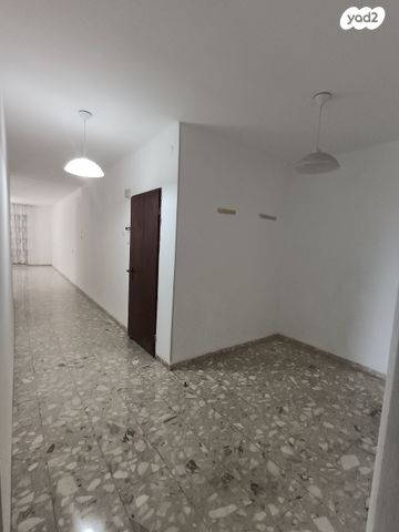 גג/ פנטהאוז, עיר, מרכז העיר, נהריה