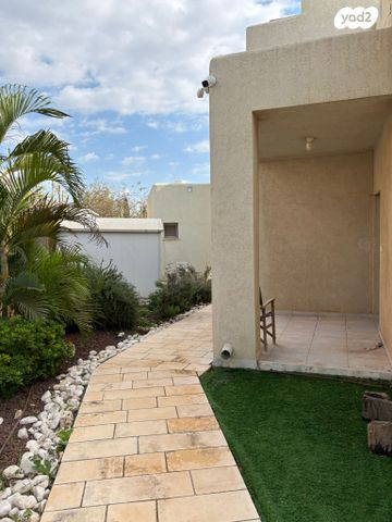 בית פרטי/ קוטג', מעיין ברוך