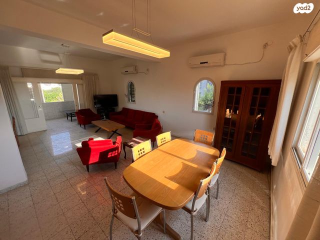 דירה, שושנת הכרמל, כרמל מערבי, חיפה