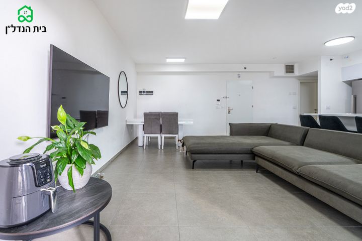 דירה, הר שלמה, היובל, אור עקיבא