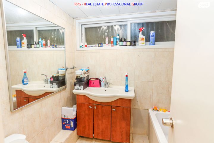 בית פרטי/ קוטג', דילה רינה יוסף, שיכון דן, נווה דן, תל אביב יפו