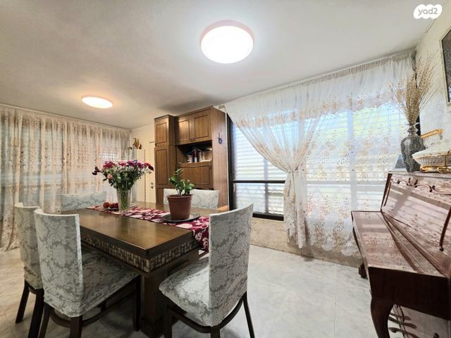 דירת גן, שיכון ג, טבריה