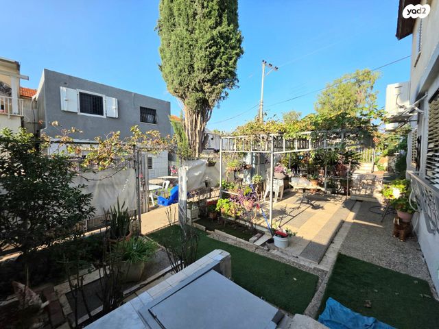 דירת גן, שיכון ג, טבריה