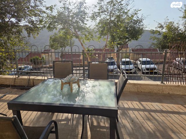 דירת גן, רפאל דה לה פרגולה, גילה, ירושלים