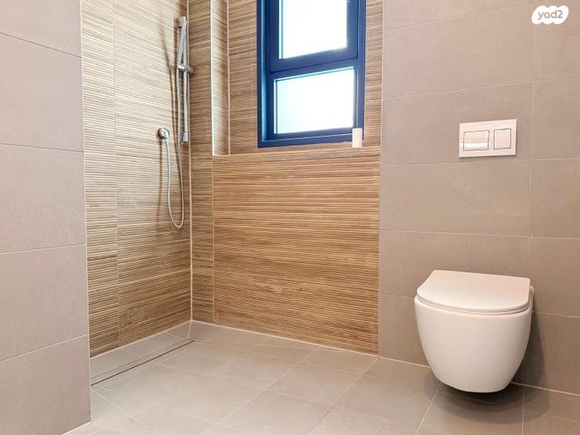 גג/ פנטהאוז, אפרים קישון 24, מרכז, הרצליה