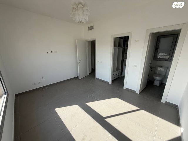 דירה, שמעון ויזנטל, הרצליה הירוקה, נווה עובד, הרצליה