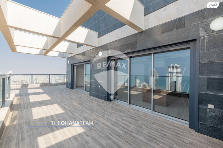 גג/ פנטהאוז, ארצי שרמן, גלי הים, נתניה