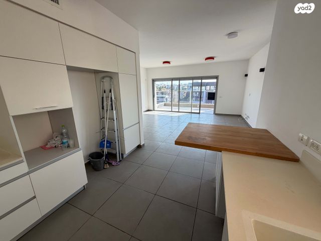 דירה, שמעון ויזנטל, הרצליה הירוקה, נווה עובד, הרצליה