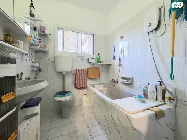 דירת גן, שיכון ג, טבריה