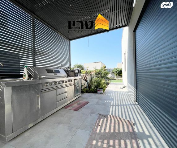 בית פרטי/ קוטג', אומן