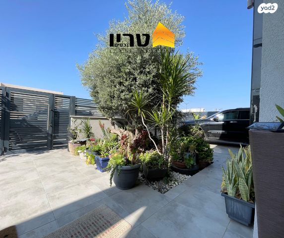 בית פרטי/ קוטג', אומן