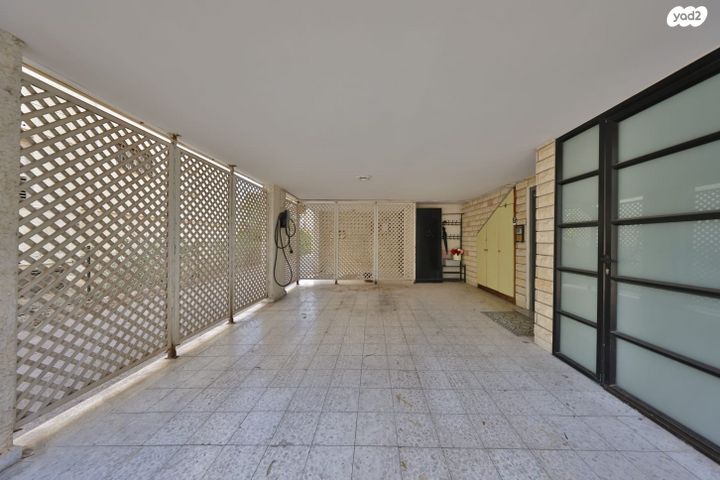 דירת גן, אלכסנדר זייד, קרית חיים מזרחית, חיפה