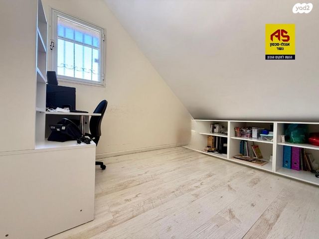 דירה, רמות יצחק, נשר