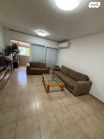 דירה, הרצל 68, מרכז, כפר סבא