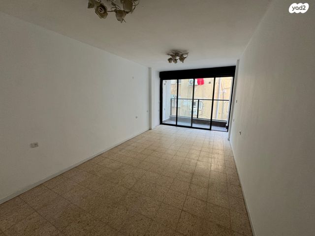 דירה, הפטמן 8, לב העיר, בת ים