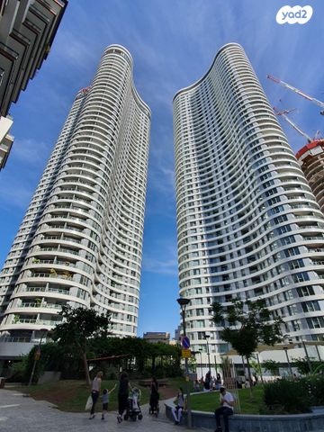 דירה, גרציאני יצחק, גני שרונה, קרית הממשלה, תל אביב יפו