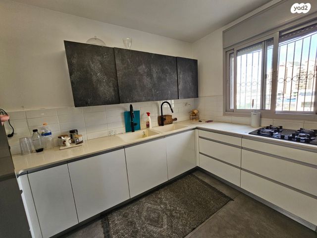 דירה, רבקה אמנו, אחיסמך, לוד