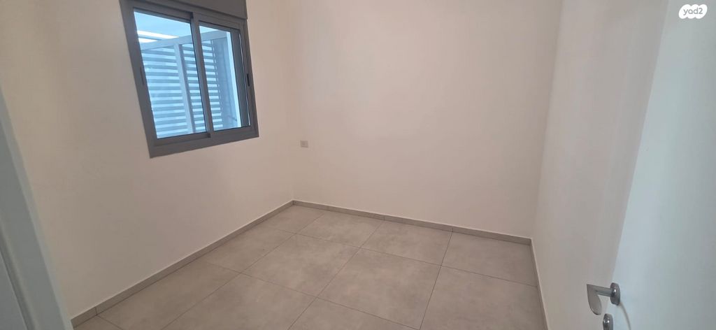 דירה, יעקב פיכמן, קרית אילון, חולון