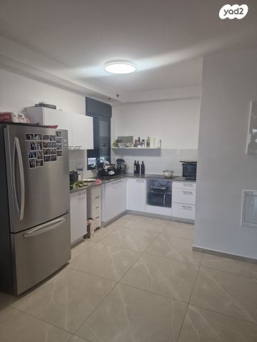 דירה, ליבנה, יצחק שמיר, נהריה