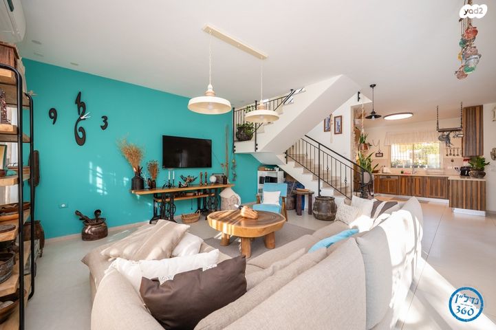 דו משפחתי, יעקב, זכרון יעקב