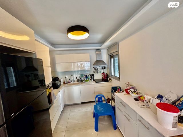 דירה, האיכרים, גני אזור, אזור