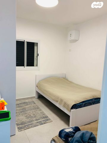 דירה, זאב אורלוב, פתח תקווה