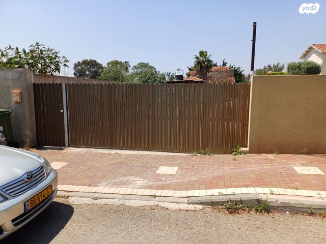 מגרשים, הוד השרון