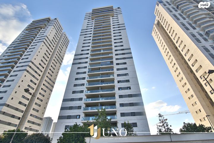 דירה, עפרה חזה 4, משכנות האומנים, קרית מוצקין