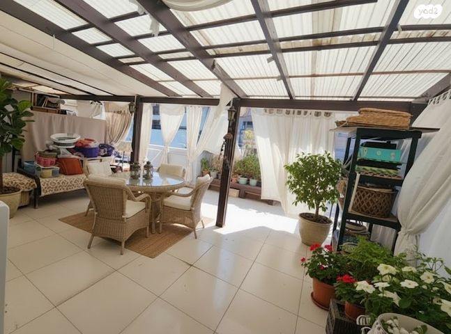 גג/ פנטהאוז