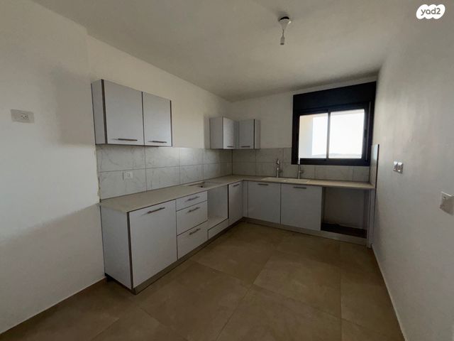 דירה, גבעת זאב