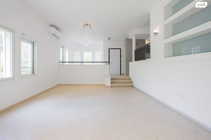 בית פרטי/ קוטג', גבעת טל, ראש העין