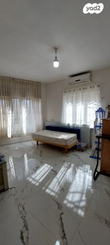 דירה, הרב שמחה זיסל ברוידא, כרם אברהם, ירושלים